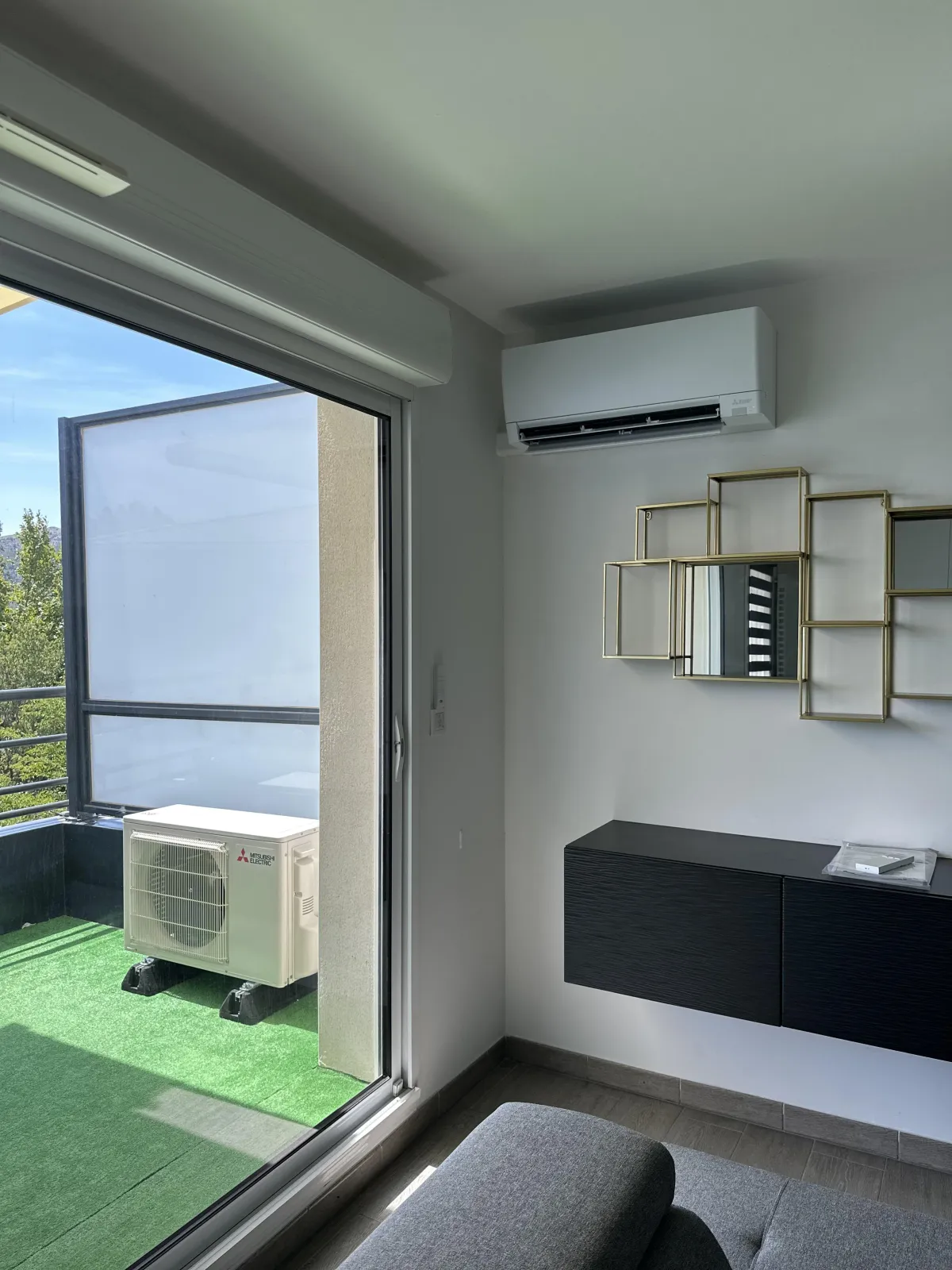 Pose d'un Mural MonoSplit Mitsubishi Electric Gamme AY